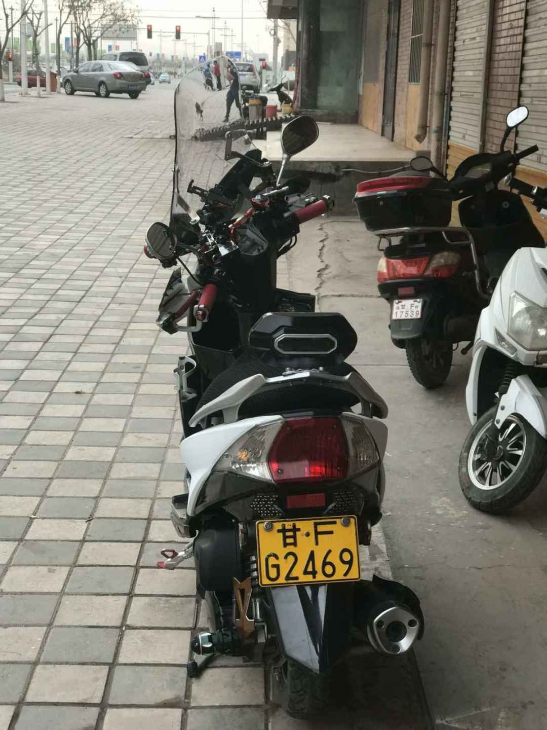 002.jpg