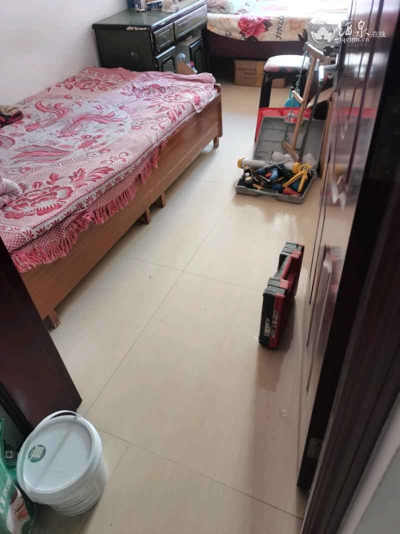u53Apa535J5P.jpg
